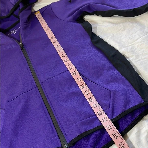 Nike Therma-Fit Jacket in Deep Purple - Picture 5 of 8